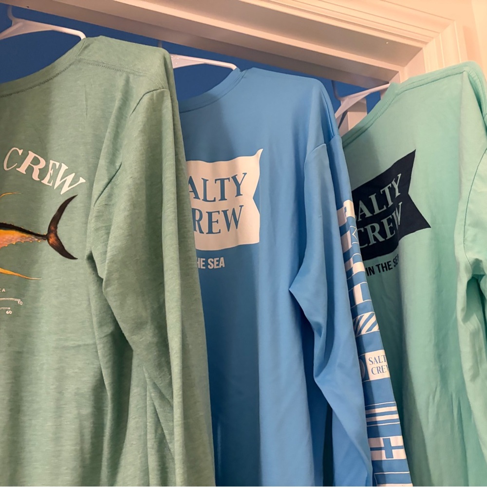 3 men’s Salty Crew shirts - size is XXL - good condition